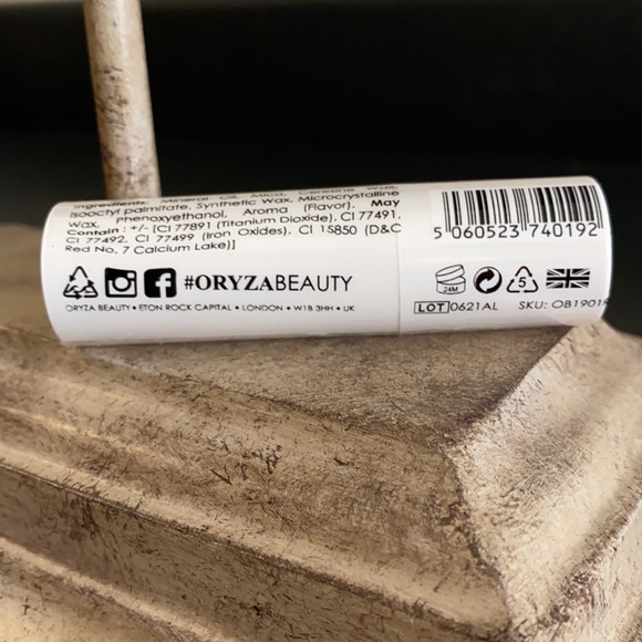 ORYZA Beauty Opus Velvet Ribbon Lipstick 💄 - Picture 6 of 6